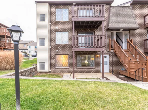 5200 Hilltop Dr Unit 343, Brookhaven, PA 19015