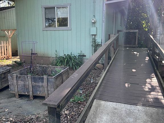 2nd image of 737 Leland Ct APT B