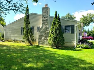 115 Lake Shore Dr, Lake Hiawatha, NJ