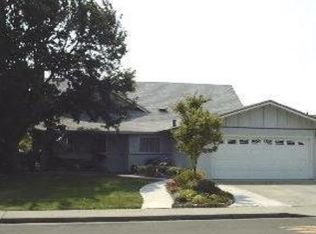 207 Larkspur Ln, Fairfield, CA