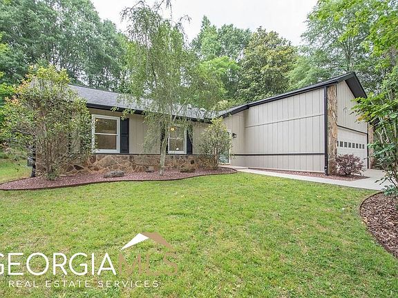 2nd image of 407 Double Trace Ln