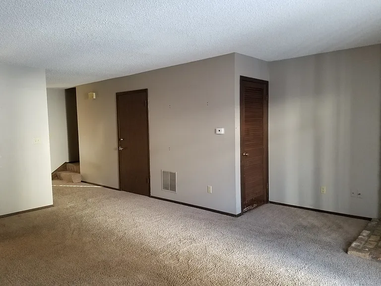 434 Hawaii Ct — Photo 7