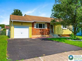 1916 Stonington Rd, Bethlehem, PA 18018