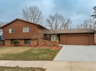 1718 22nd Ave NE, Rochester, MN 55906