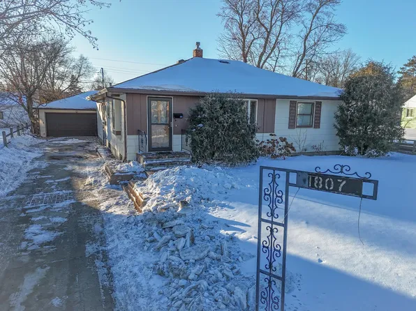 1807 Beltrami Ct NW, Bemidji, MN 56601