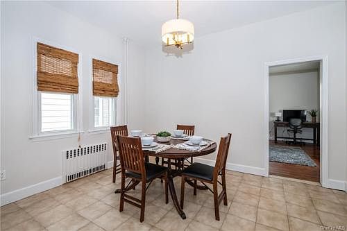 4th image of 166 Lake Ave Floor 2