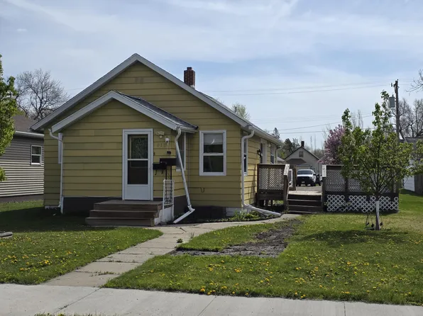 418 N Lloyd St, Aberdeen City, SD 57401