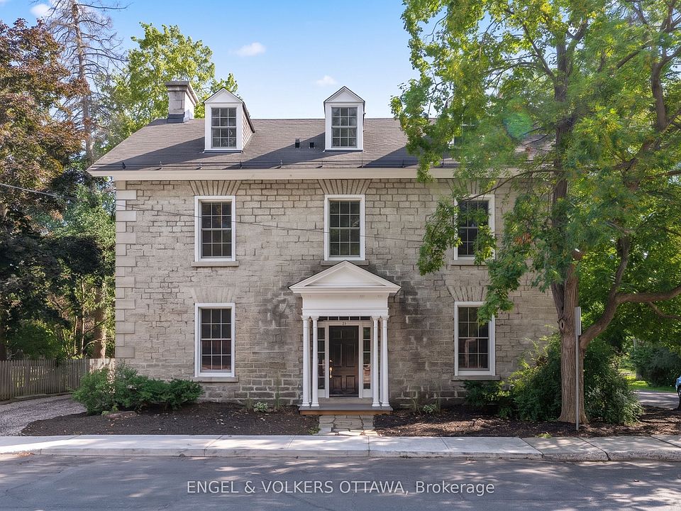 1st image of 35 Mackay St