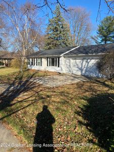 732 N Creyts Rd, Lansing, MI, 48917