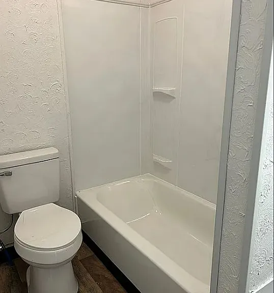 1637 Jackson Ave — Photo 10