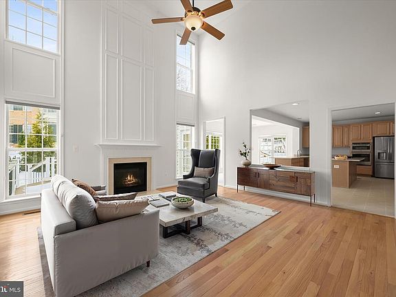 3rd image of 8433 Roberts Rd