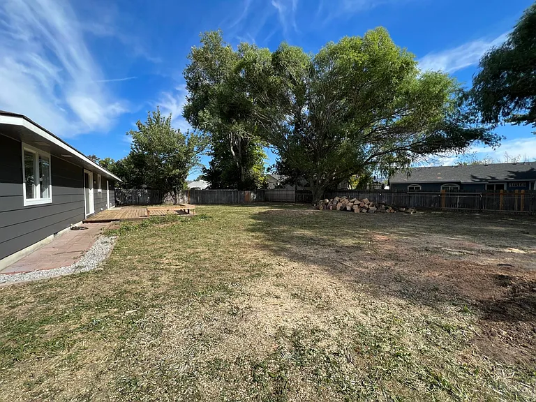394 S Harlan Pl — Photo 28