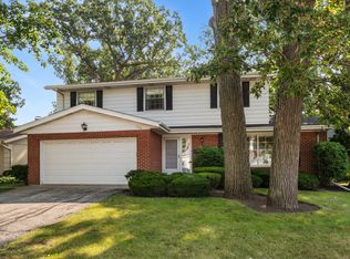 1039 Knollwood Rd, Deerfield, IL 60015