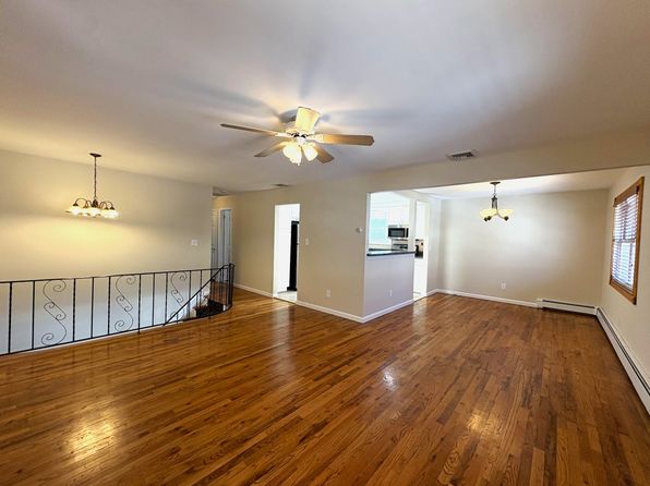 (undisclosed Address)