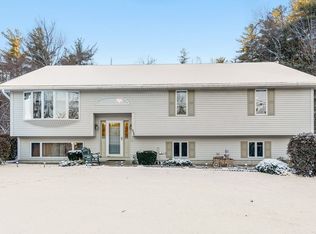 682 Rindge Rd, Fitchburg, MA 01420
