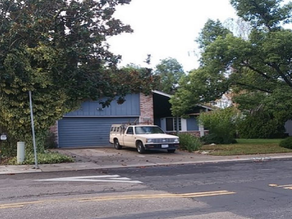 2nd image of 2526 Stanfield Dr