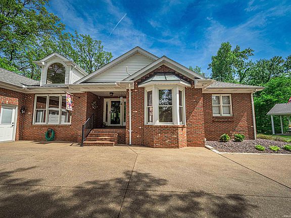 3rd image of 1166 Twin Lakes Ct
