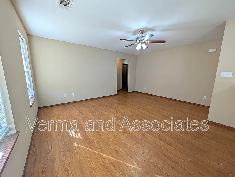 3 bed, 2.0 bath, 1000 sqft, $1,450 — Photo 4