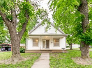 420 E 2nd St, Minneapolis, KS 67467