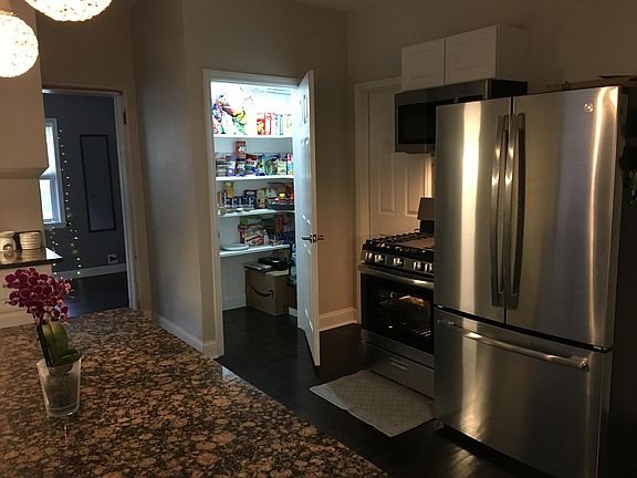 Eat in Kitchen