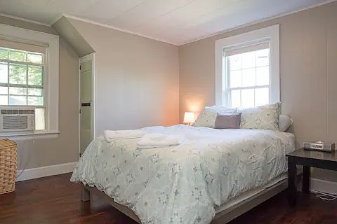 1st image of 412 Bartlett St #1