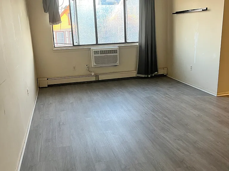 601 Davis Ave #17 — Photo 2