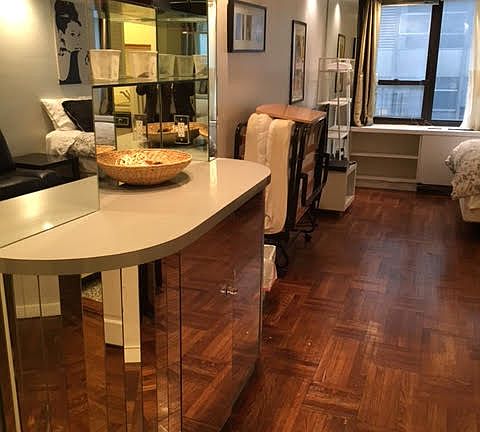 2nd image of 210 E 47th St APT 8E