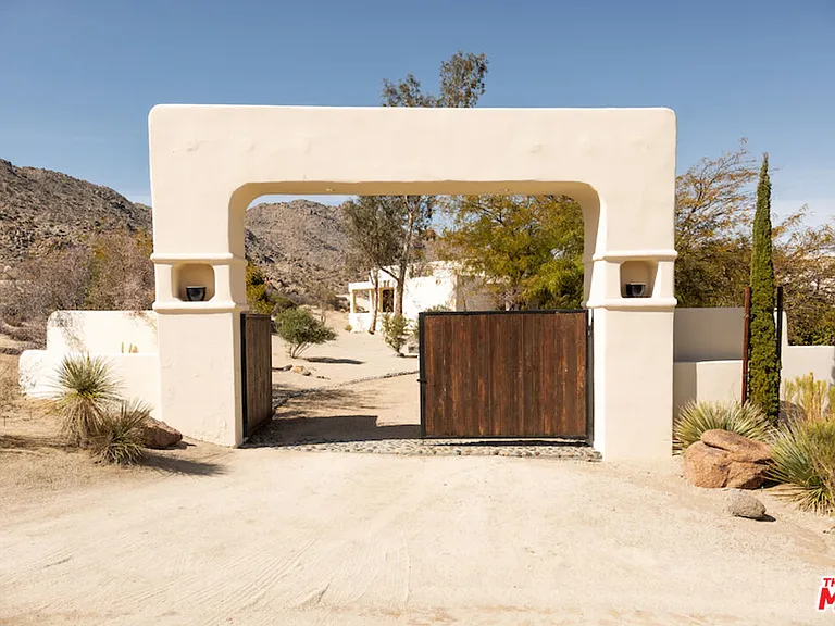 57425 Palm Seco Cir — Photo 3