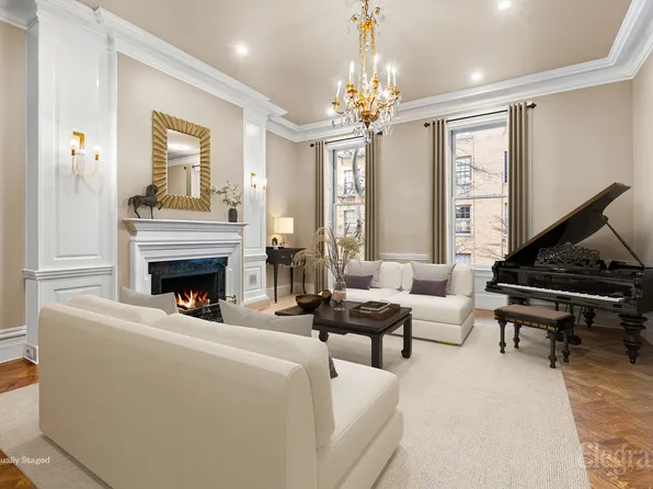 40 East 67th Street image 1 of 21