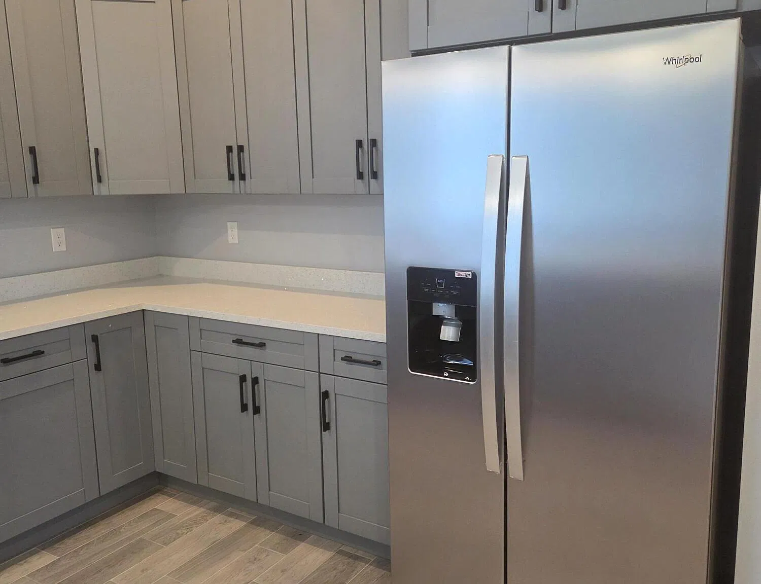 3 bed, 2.0 bath, 1640 sqft, $2,500 — Photo 4
