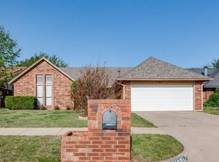 11921 Blue Moon Ave, Oklahoma City, OK 73162