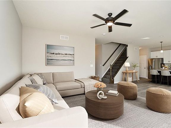 4th image of 311 Selkirk Pl