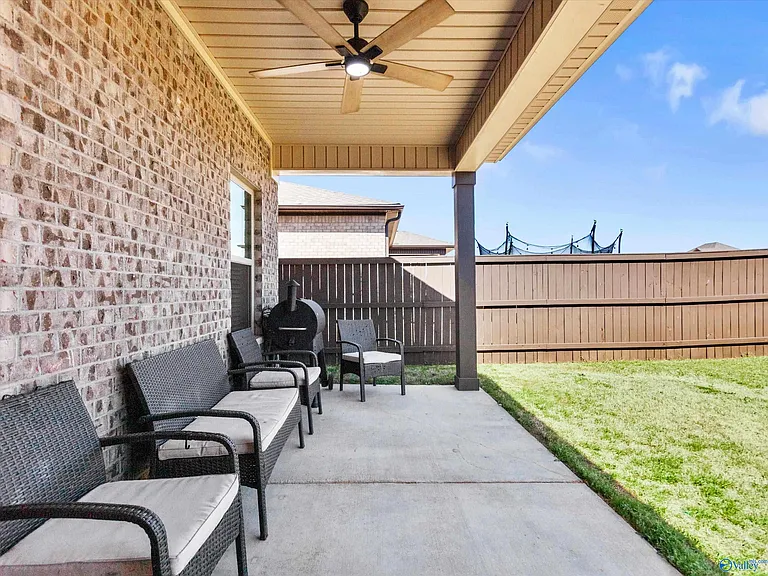 209 Allegro Cir — Photo 33