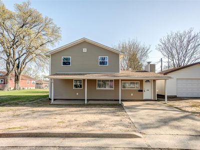 213 Walnut St, Roxana, IL, 62084