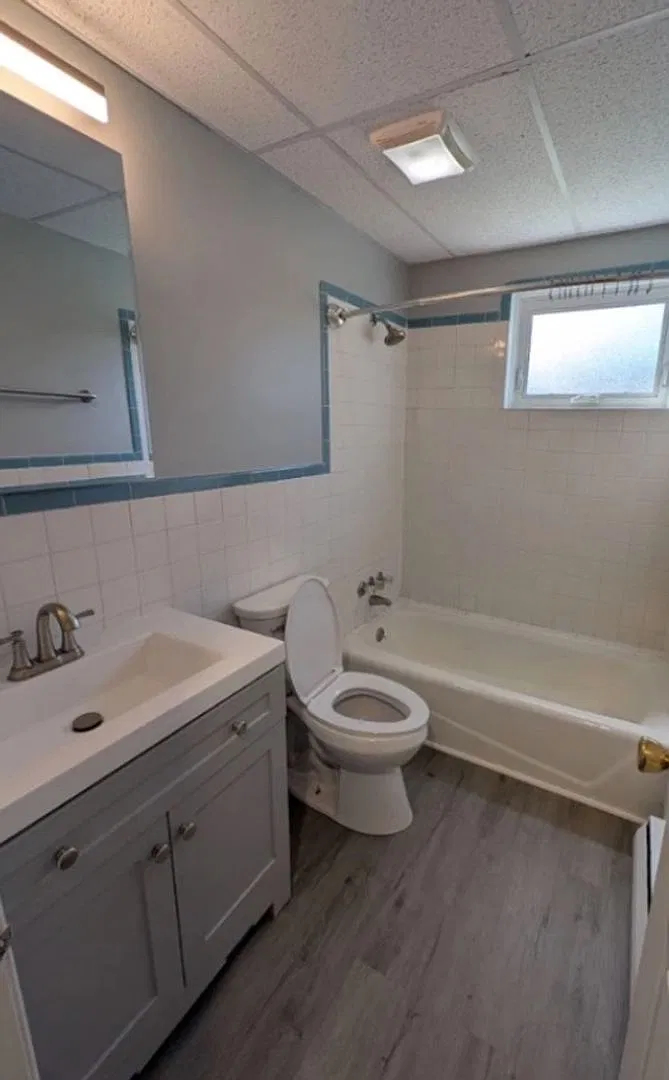 14 Elward Rd — Photo 2