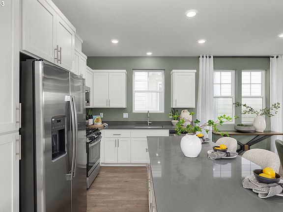 5th image of 4068 SE 83rd Ave #1018