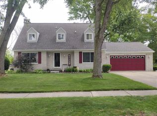 675 Montana St, Marysville, MI - View 2