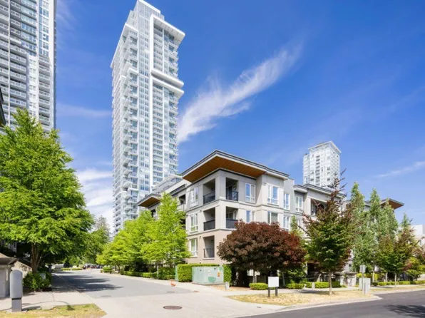 13350 Central Ave #1403, Surrey, BC V3T 0S1