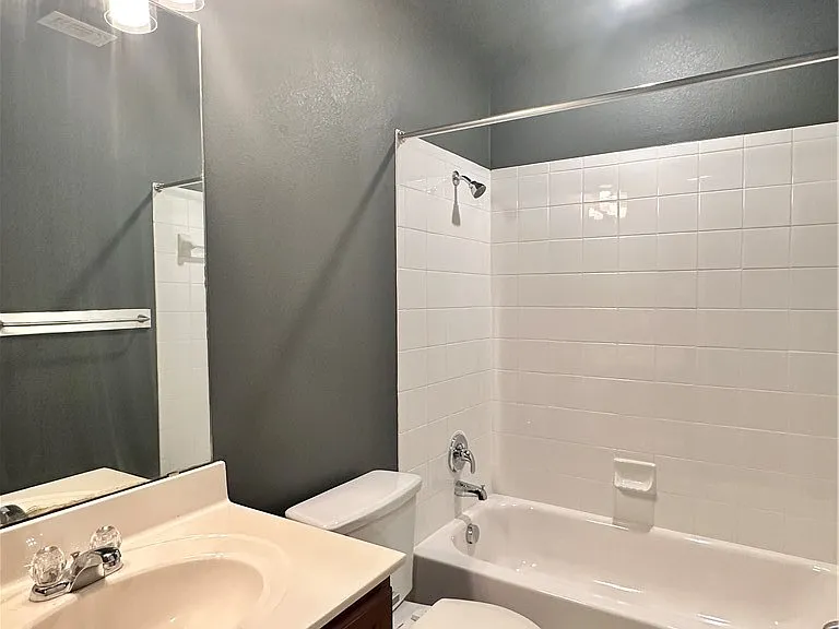 417 Capistrano Dr — Photo 30