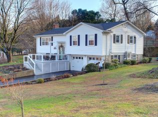 43 Bayberry Hill Rd, Norwich, CT 06360