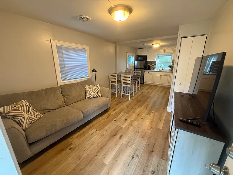 3997 S Whetsel Ave #3 — Photo 1