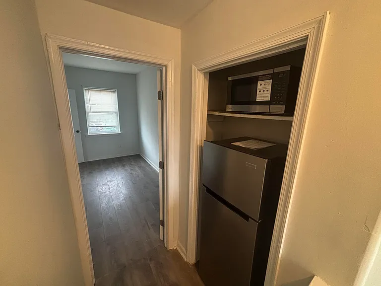 5011 N Broad St #2 — Photo 4
