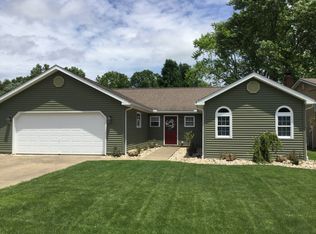 1563 Deer Path Dr, Cambridge, OH 43725