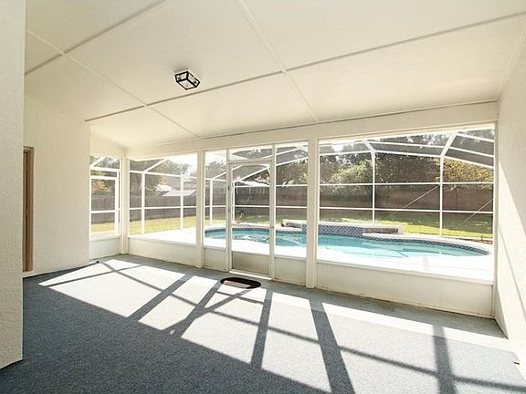 3rd image of 745 S Lake Claire Cir