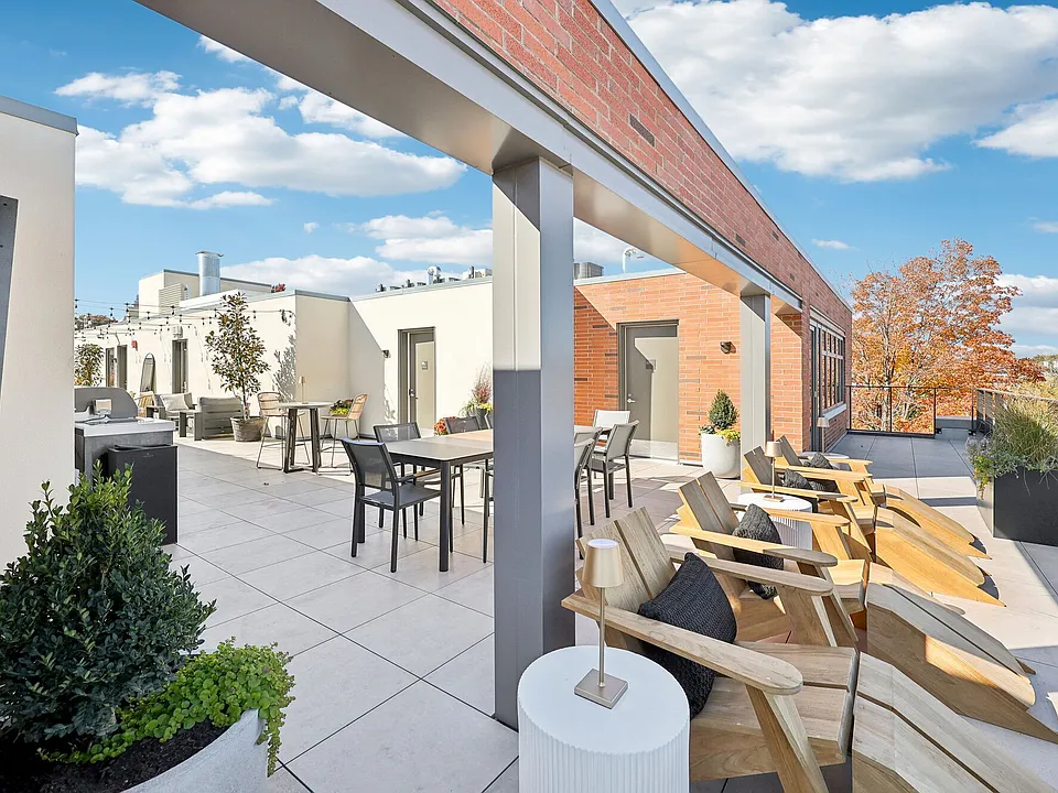 14 Lincoln Pl