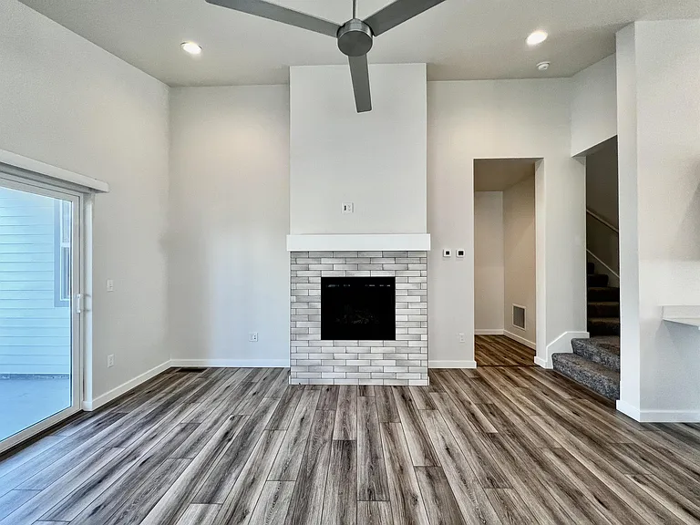 5526 Leiden Ln — Photo 31