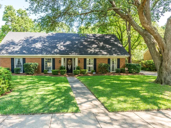 2917 Fernway Dr, Montgomery, AL 36111