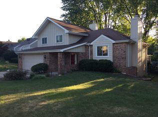 1008 Woodland Park Dr, West Des Moines, IA 50266