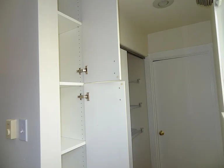 2305 NE 89th St — Photo 7