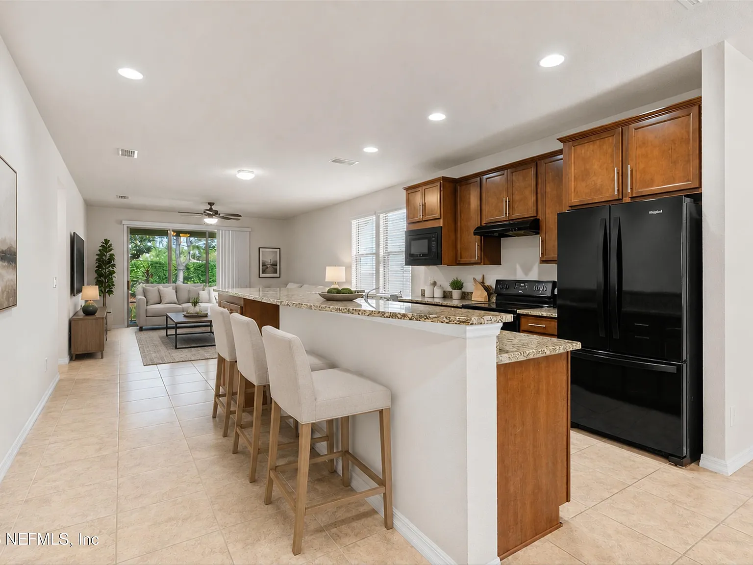 2 bed, 2.0 bath, 1348 sqft, $2,850 — Photo 4